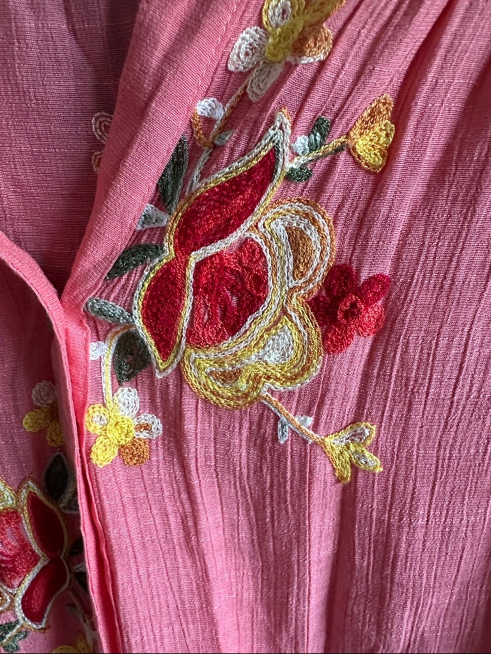 Hope Springs Embroidered Coral Pink  Blouse Size Large - Picture 6 of 13
